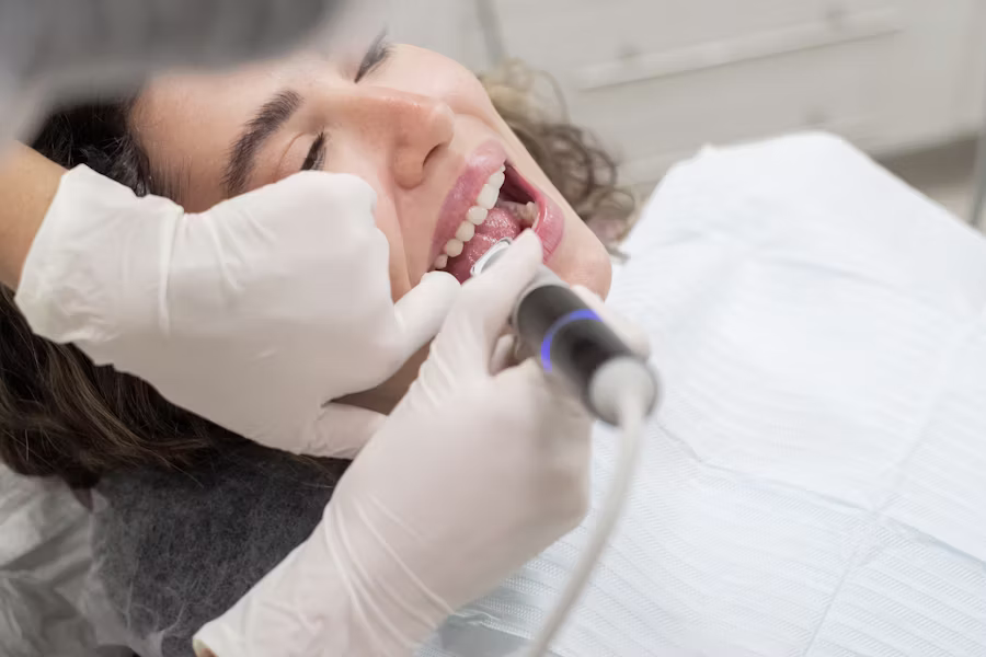 Estetica dentale — Studio Medico Odontoiatrico Ferrari & Soli