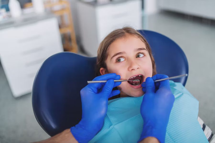 Prima visita dal dentista per bambini — Studio Medico Odontoiatrico Ferrari & Soli